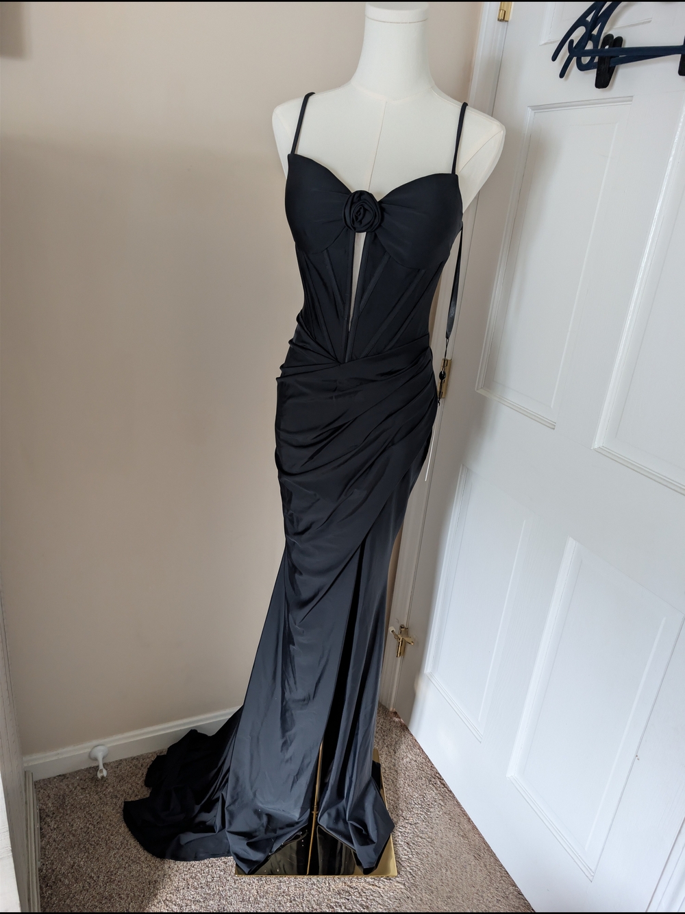 ​NWT Jovani Black Rosette Corset Draped Mermaid Formal Gown Dress Size 0